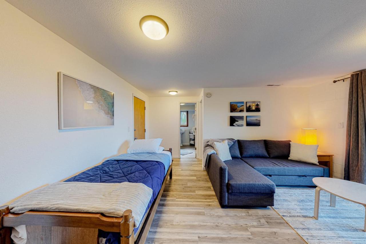 Rockaway Beach House Exterior photo