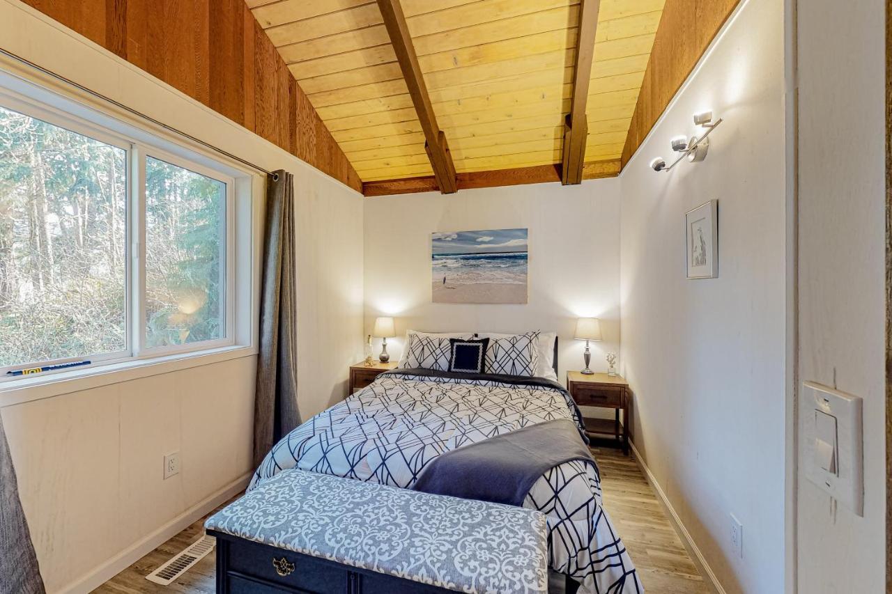 Rockaway Beach House Exterior photo